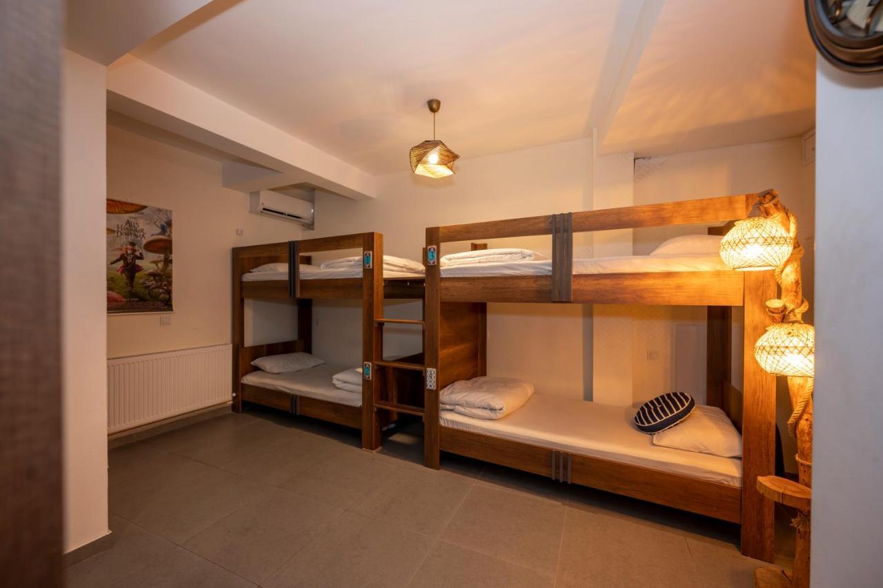 Taksim Square Hostel Istanboel Buitenkant foto