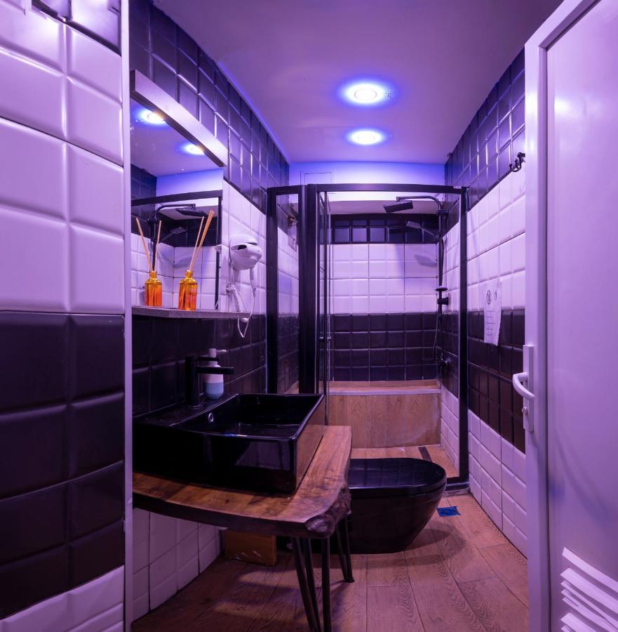 Taksim Square Hostel Istanboel Buitenkant foto