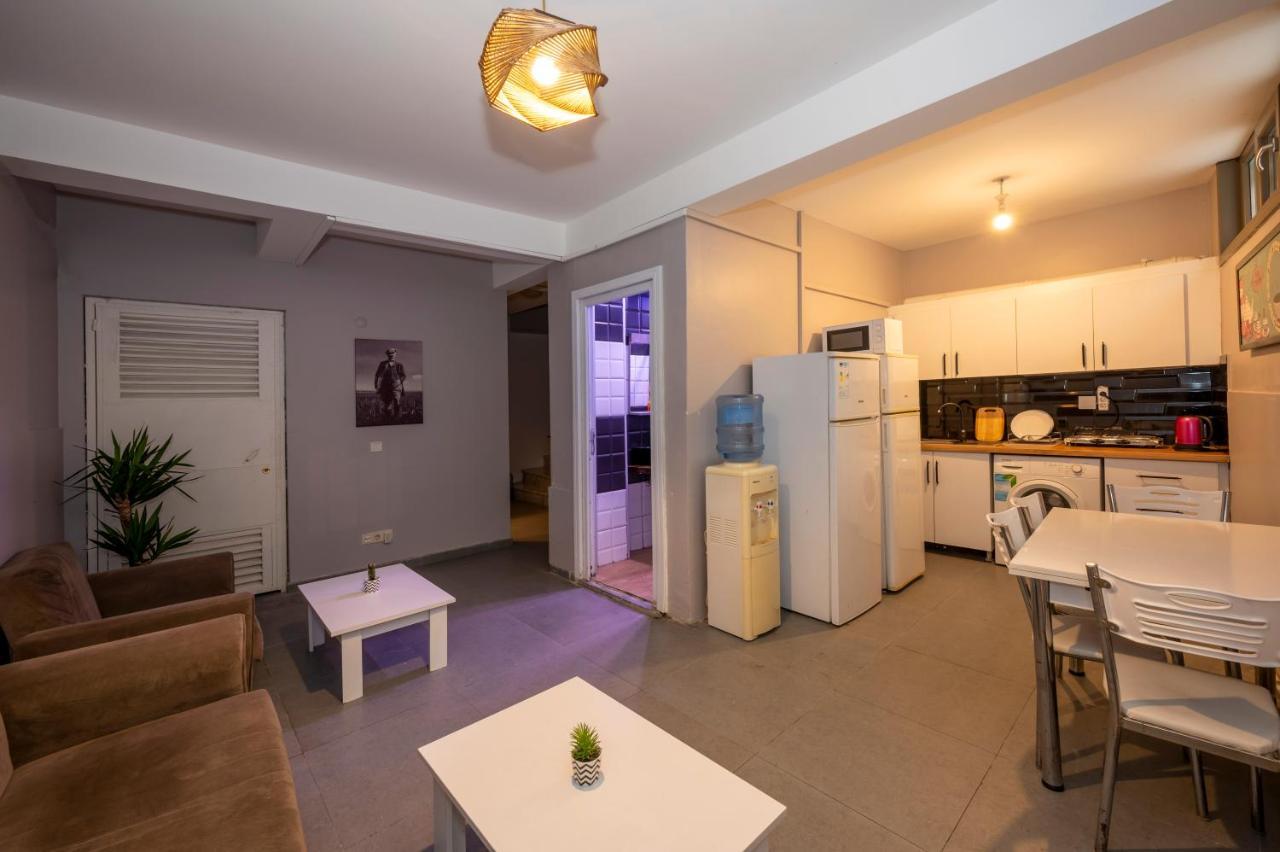 Taksim Square Hostel Istanboel Buitenkant foto